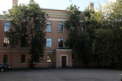 Временно исполняющий обязанности главы администрации Центрального района Максим Романцов с рабочим визитом посетил гимназию № 157 Санкт‑Петербурга имени принцессы Е.М.Ольденбургской
