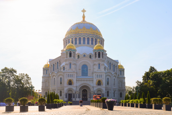 Торжественный молебен, посвященный прибытию в Петербург мощей Святого Праведного воина Фёдора Ушакова и Дню Военно-Морского Флота