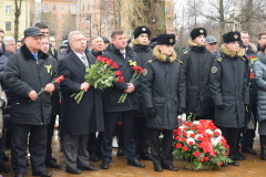 В Невском районе возложили цветы к памятнику Ольги Берггольц