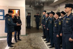 Глава района проверил состояние противопожарного оборудования в многоквартирных домах
