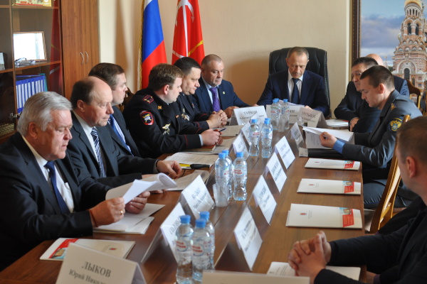 Общественная палата Санкт‑Петербурга подключилась к вопросу регулирования работы агрегаторов такси