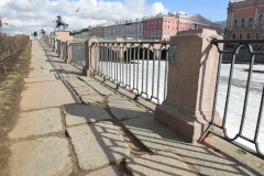 Начинается капитальный ремонт набережной реки Фонтанки напротив Аничкова дворца