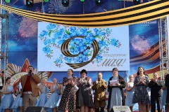 Уличные праздники ко Дню Победы в Калининском районе