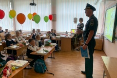 Урок безопасности провели для школьников сотрудники МЧС России