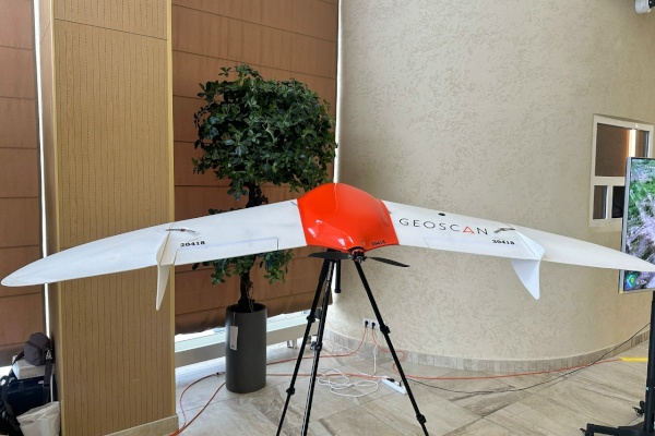 В рамках проведения отчета главы предприятия Выборгского района вчера представили свою продукцию на выставке