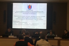 Комитетом территориального развития Санкт‑Петербурга проведено совещание по вопросу реализации пилотного проекта по организации общественных приемных по вопросам защиты прав потребителей в пяти внутригородских муниципальных образованиях Санкт‑Петербурга
