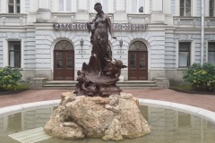 В сад Сан-Галли вернулась скульптурная группа фонтана «Рождение Афродиты»