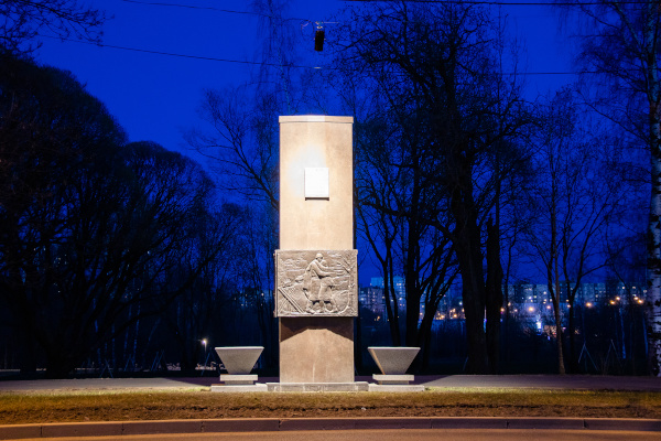 Подсветка памятников Дороги жизни
