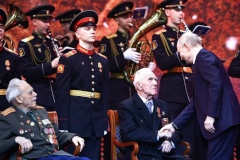 Легендарному ветерану Петродворцового района Владимиру Алексеевичу Берчикову исполнилось 102 года