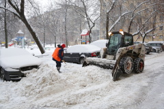 Уборке дворов в Московском районе велась в усиленном режиме