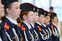 Александр Беглов поздравил учащихся кадетского класса петербургской школы № 16 с принятием клятвы кадета