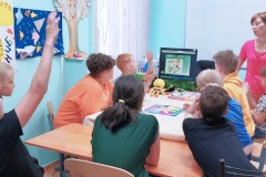 Лето – пора грибов и ягод.
