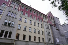 Александр Беглов: Реставрация фасадов дома Полежаева на Старорусской улице завершится до конца 2026 года