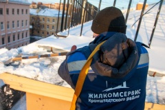 В Кронштадте все праздничные дни сотрудники коммунальных и дорожных служб работали в усиленном режиме