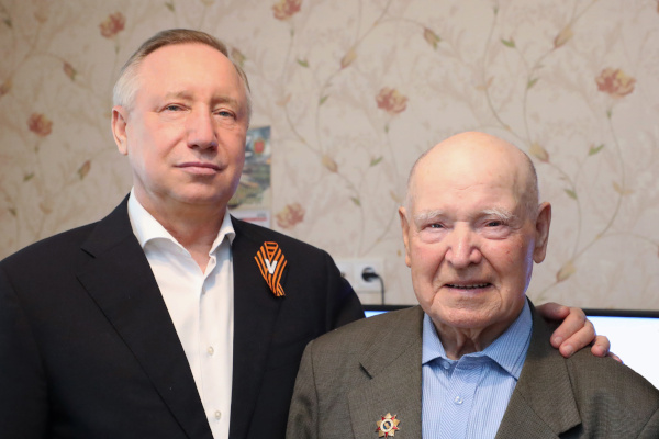 Встреча с ветераном Великой Отечественной войны Михаилом Васильевичем Володиным