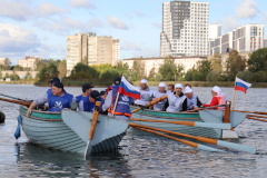 В Санкт‑Петербурге прошли соревнования по гребле на морских шлюпках ЯЛ-6, посвященные 80- летию Победы в Великой Отечественной войне и Году защитника Отечества.