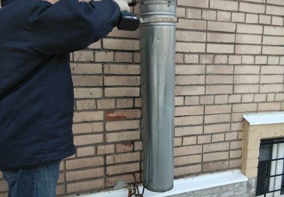 Сотрудники Городской поликлиники № 94 приняли участие в общегородском месячнике по благоустройству