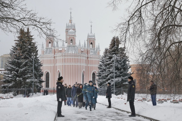 В День Неизвестного солдата на Чесменском кладбище возложили цветы