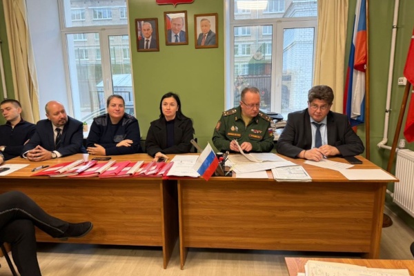 В Петроградском районе стартовал осенний призыв