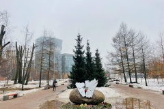 До конца года Малоохтинский парк получит современное освещение