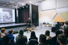 в Доме молодежи «Пулковец» состоялся интерактивный курс истории «Собаки на службе Отчизне»