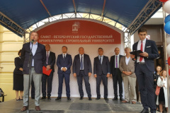 Леонид Кулаков поздравил студентов СПбГАСУ с началом нового учебного года