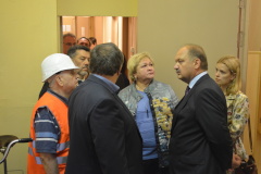 Вице-губернатор Николай Бондаренко посетил объект капремонта в Центральном районе