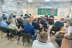 В ГУП «Пассажиравтотранс» для водительского состава филиала Автобусного парка № 1 сотрудники Госавтоинспекции Фрунзенского района провели инструктаж по БДД