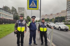 В День знаний во Фрунзенском районе традиционно были предприняты усиленные меры безопасности