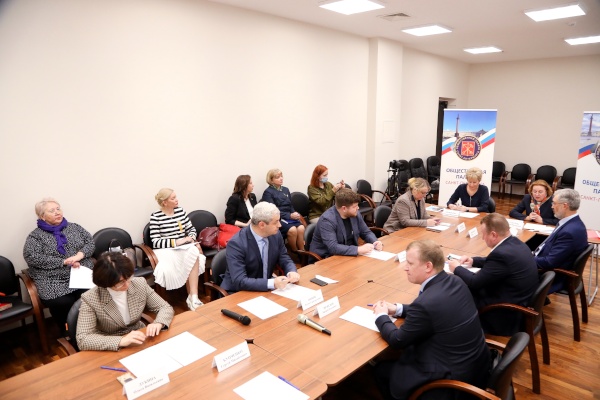 Общественная палата города вновь стала площадкой для конструктивного диалога медицинского сообщества