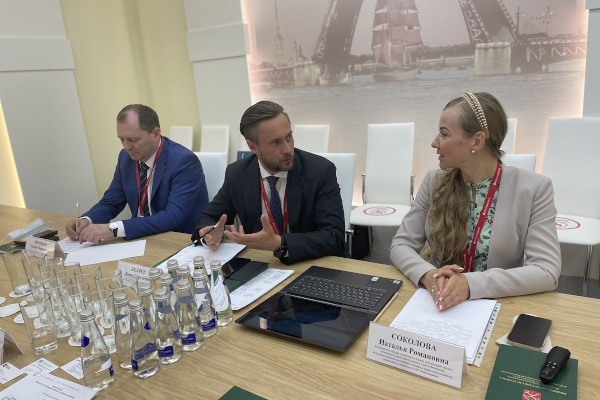 Вопросы перехода к «зеленой» экономике обсудили на ПМЭФ-2021