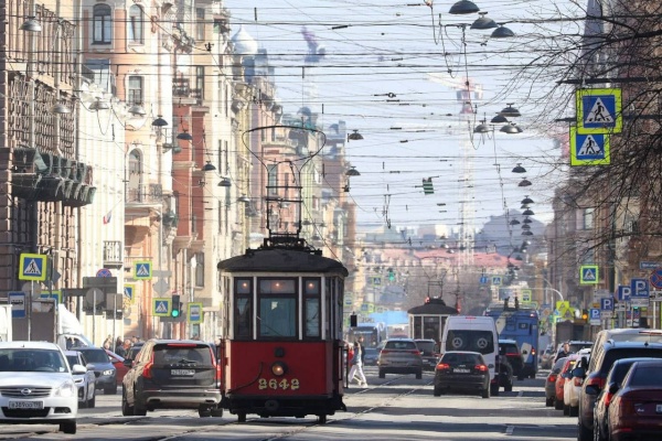 Во всех трамвайных парках Петербурга сегодня прозвучал трамвайный звонок