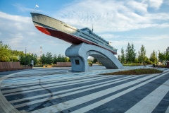 В Кронштадте завершили реконструкцию сквера Катерников