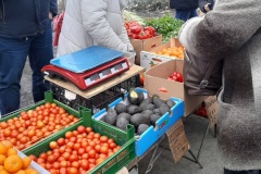 Администрацией Кировского района проведен рейд по выявлению и пресечению несанкционированной торговли