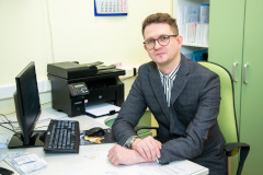 «Жить с ВИЧ-позитивными на равных». Врачи о заболевании и терапии