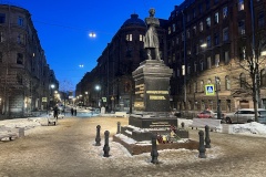 Пушкинскую улицу осветили новые фонари
