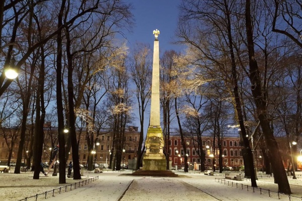 Румянцевский сад освещен светодиодными светильниками