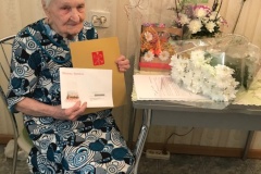 Администрация Калининского района Санкт‑Петербурга поздравила на дому Марию Иосифовну Шаркову со 100-летним юбилеем!
