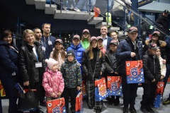 Школьники Невского района побывали на хоккейном матче