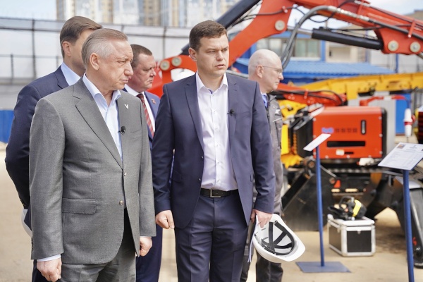 Запуск тоннелепроходческого механизированного комплекса «Надежда»
