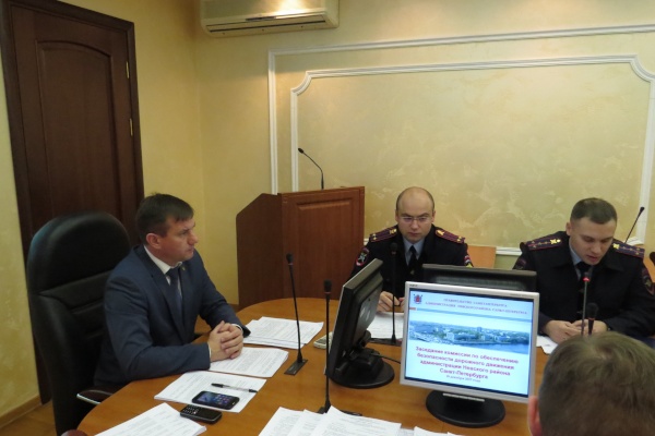 Глава администрации Невского района Алексей Гульчук провел заседание Комиссии по обеспечению безопасности дорожного движения