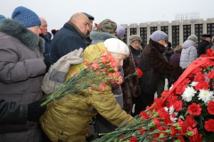На площади Победы прошла торжественно-траурная церемония