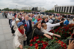 Церемония возложения цветов прошла в День окончания Ленинградской битвы