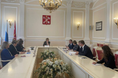Вице-губернатор Ирина Потехина провела совещание по вопросам реализации проектов в образовательных учреждениях Санкт‑Петербурга в рамках программы «Эффективный регион»