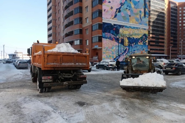 Отделом санитарного содержания  проведено 11 проверок качества выполнения работ по уборке внутриквартальных территорий