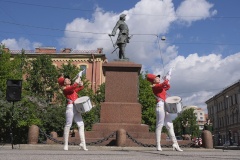 Состоялась торжественная церемония возложения цветов