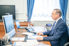 В городских стационарах запас препаратов для лечения коронавируса пополняется еженедельно