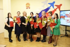 Социальных кураторов Петродворцового района наградили за плодотворную работу