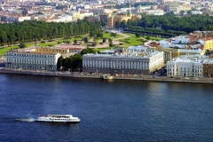Правительство Петербурга одобрило новые налоговые льготы для поддержки туротрасли
