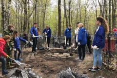 Волонтёры очистили от мусора ДОТы, входящие в комплекс фортификационных и оборонительных сооружений Ленинграда 1920-х-1940-х годов